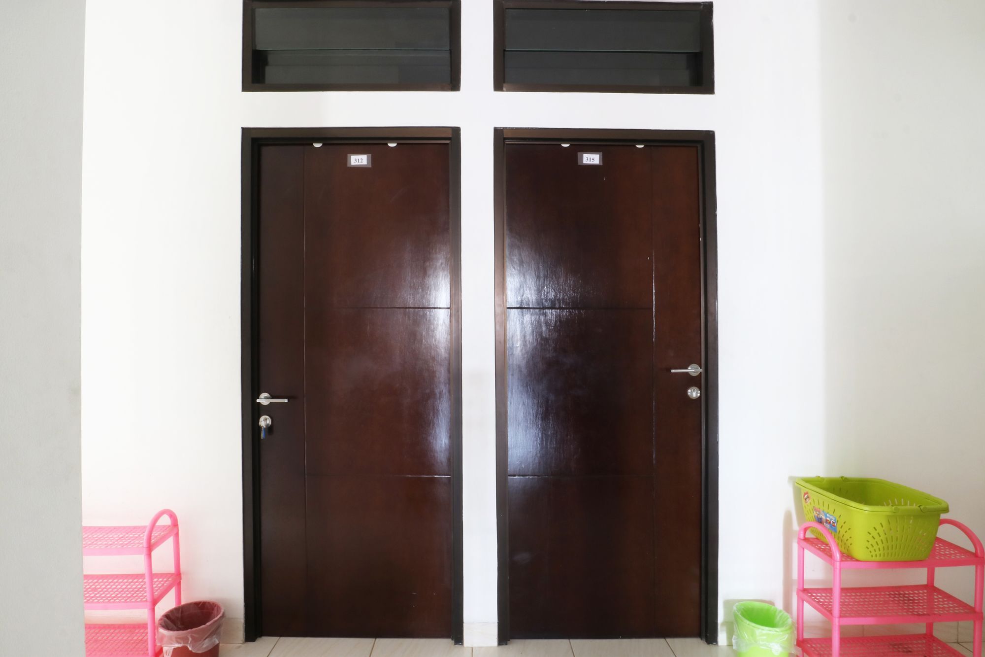 Oyo 90489 Kejora Homestay Jacarta Exterior foto